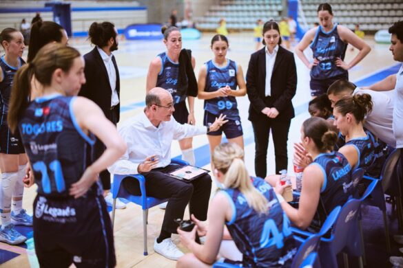 Javier Fort renovado como entrenador del Baloncesto Leganés