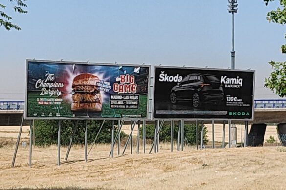 publicidad en vallas "piratas" en parcela pública de Leganés